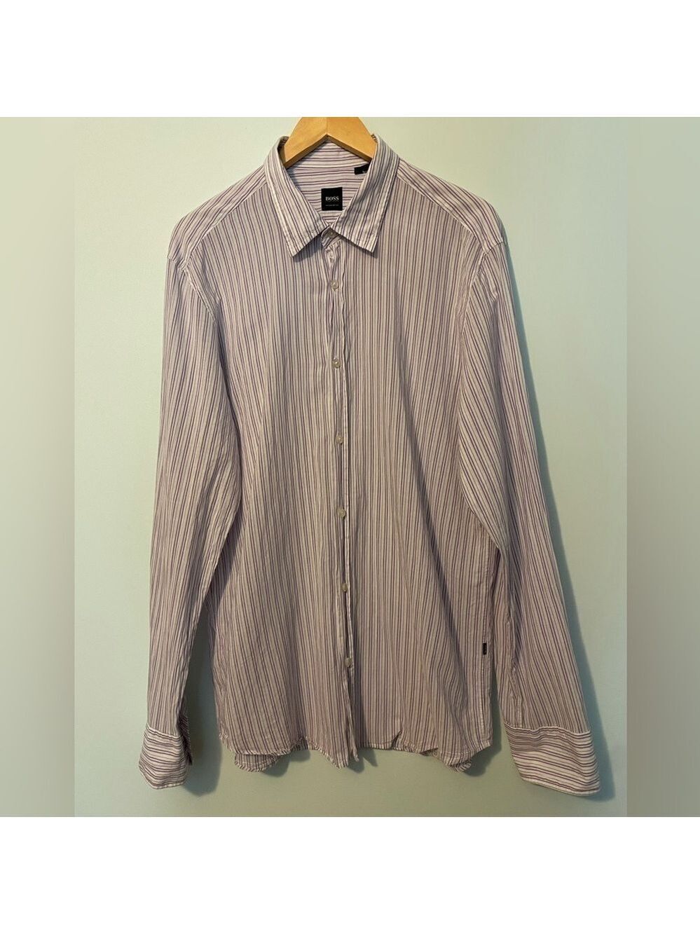 Hugo Boss Men’s Striped White and Purple Button Up Shirt XL